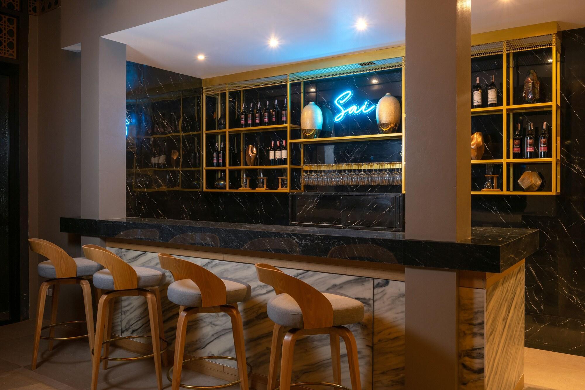 Sinae Phuket Hotell Eksteriør bilde